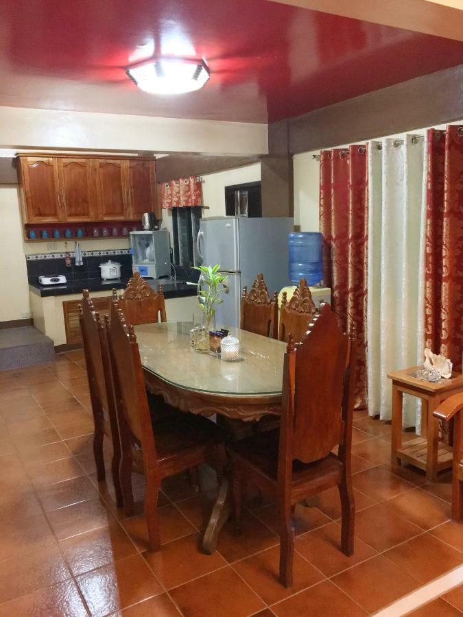 Villa Fully Ac 3Br House For 8Pax Near Airport And Sm With 100Mbps Wifi à Puerto Princesa Extérieur photo